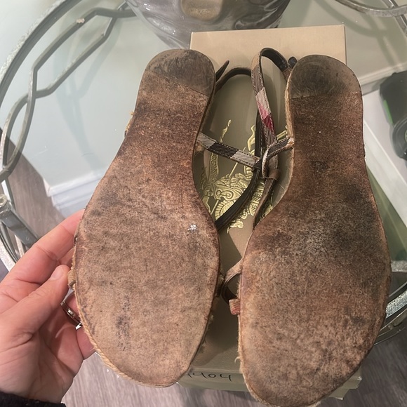 Burberry sandals size 40, in good condition - Picture 3 of 3
